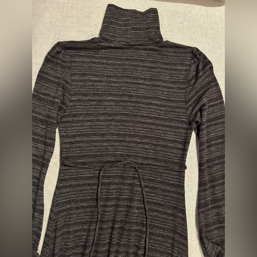 ‼️CLEARANCE‼️ Estam mock neck dress - Picture 3 of 4
